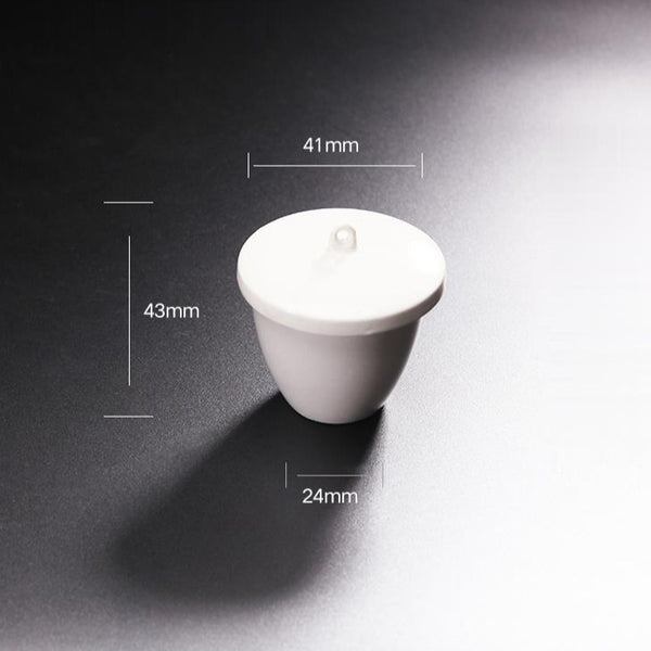 Crisol-con-tapa-porcelana-capacidad-de-5-a-300-ml Laborxing